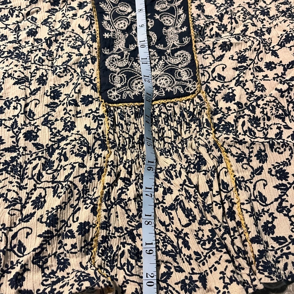 Anthropologie Seen Worn Kept blouse size small - Picture 9 of 10